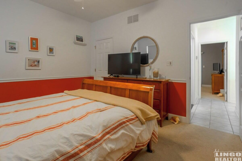 16+collins+bedroom+again 16 COLLINS AVENUE Rental Property