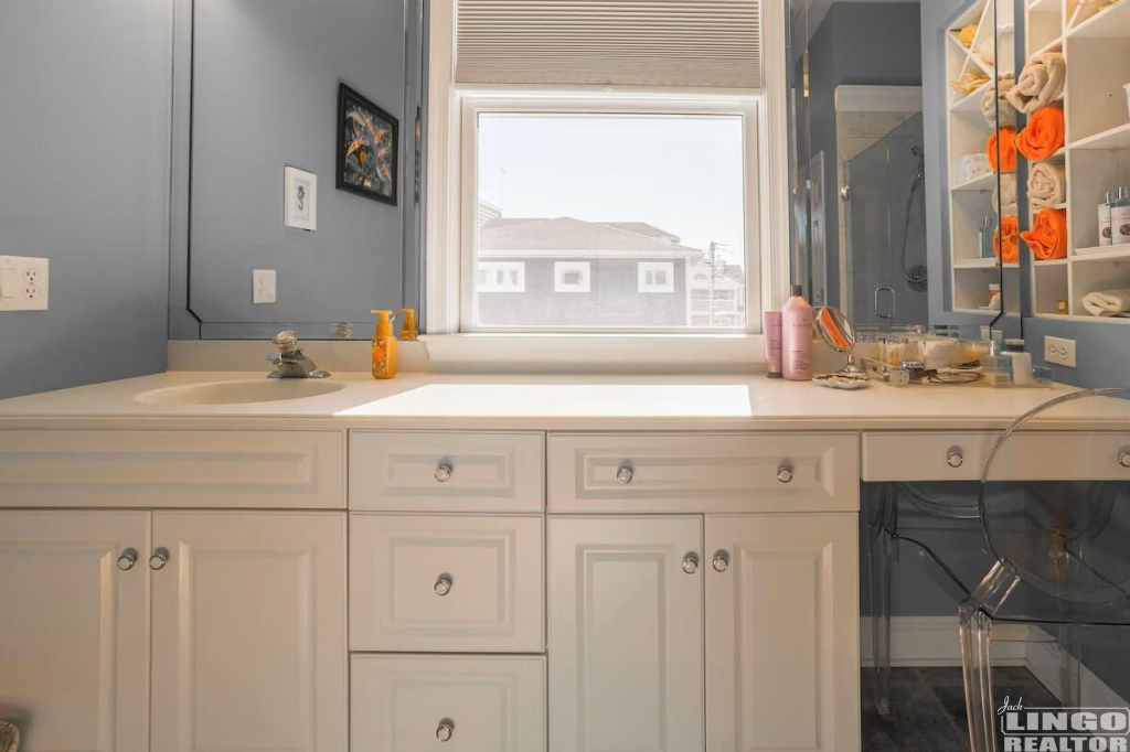 27 16 COLLINS AVENUE Rental Property 27 16 COLLINS AVENUE Rental Property