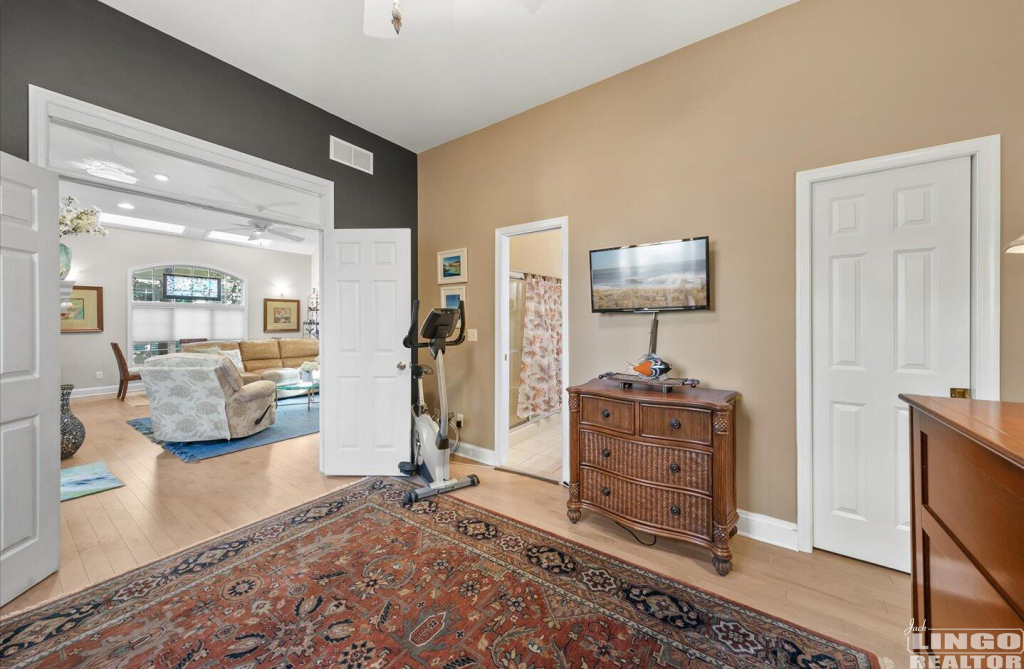 15 3 THOMPSON COURT Rental Property