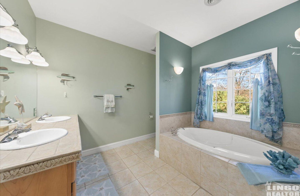 24 3 THOMPSON COURT Rental Property