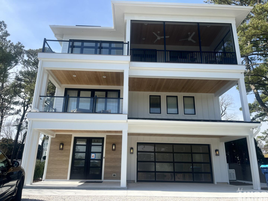 IMG_0621 20310 SILVER LAKE DRIVE Rental Property