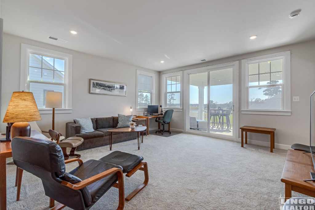 img_1901_995 35727 BENJAMIN RUSH DRIVE Rental Property