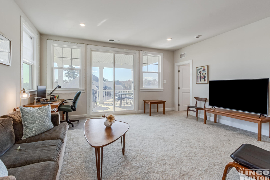 img_1904_745 35727 BENJAMIN RUSH DRIVE Rental Property