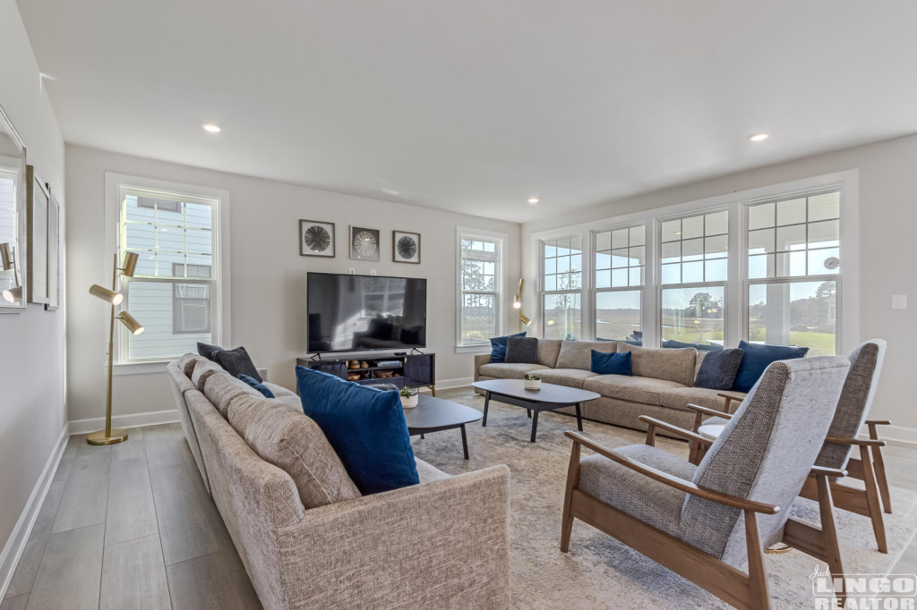 img_1934_401 35727 BENJAMIN RUSH DRIVE Rental Property