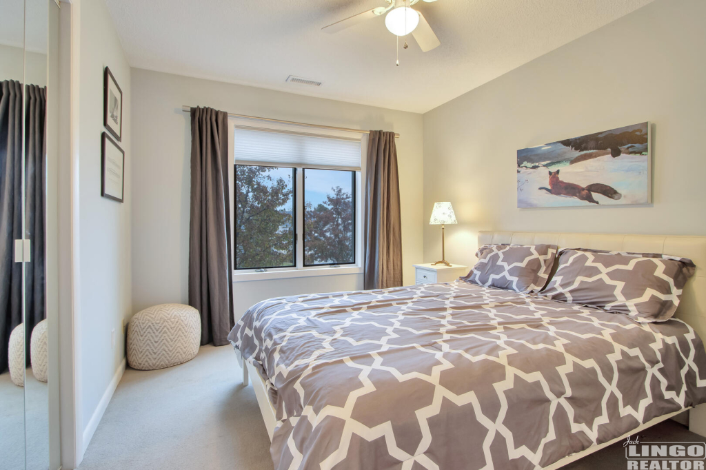 img_7900_944 241 AMERICAN EAGLE WAY #12 Rental Property