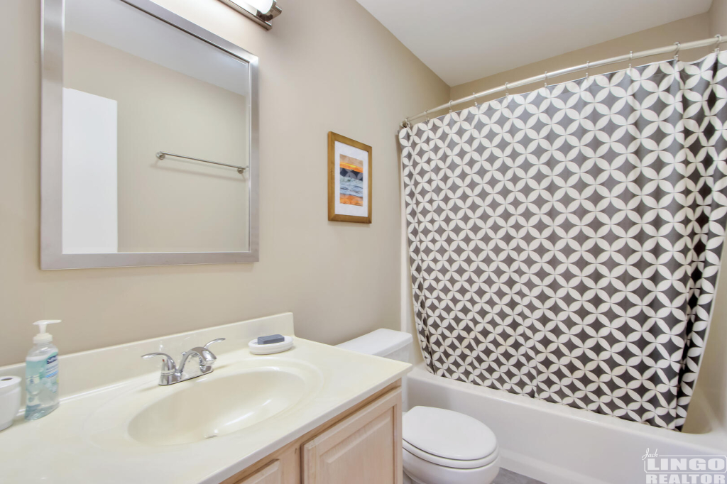 img_7906_881 241 AMERICAN EAGLE WAY #12 Rental Property