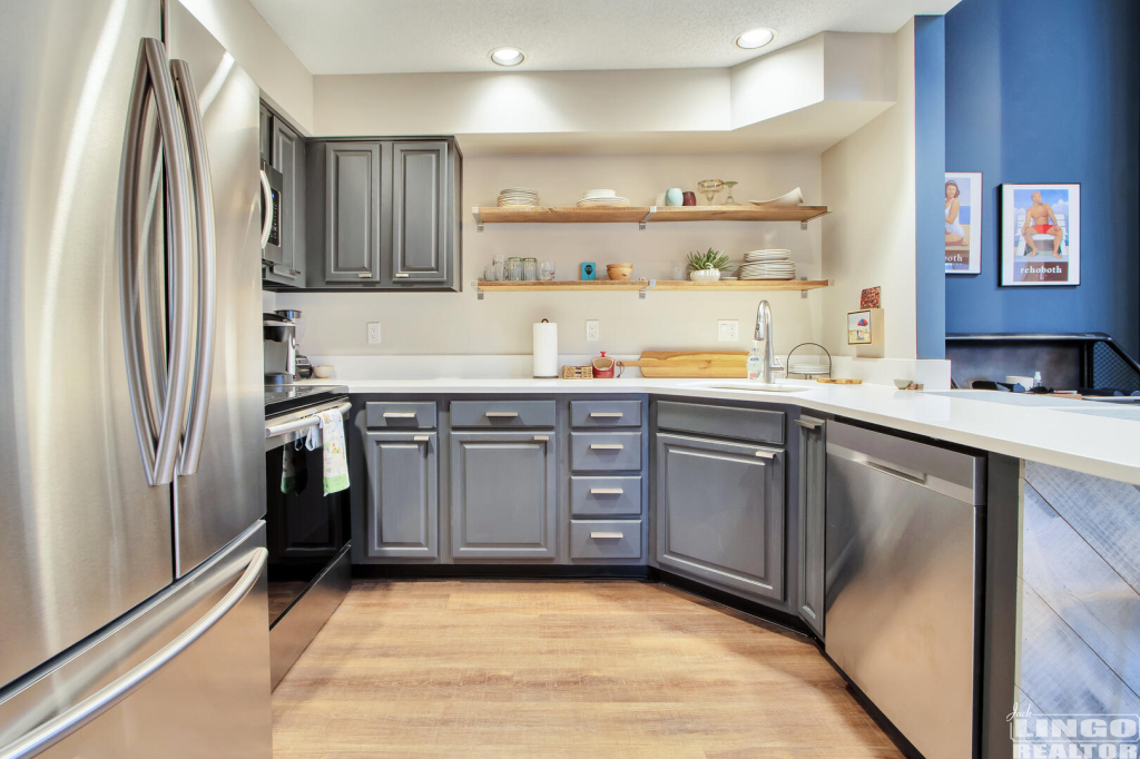 img_7921_552 241 AMERICAN EAGLE WAY #12 Rental Property