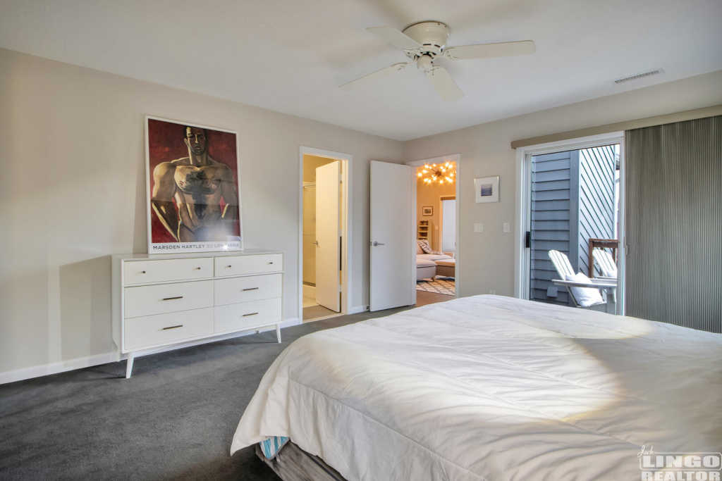 img_7963_860 241 AMERICAN EAGLE WAY #12 Rental Property