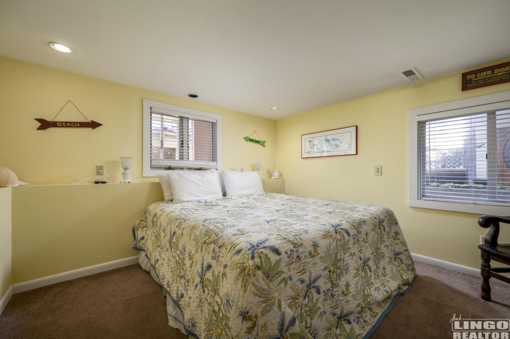 Saulsbury10-55+(1) 10 SAULSBURY STREET Rental Property