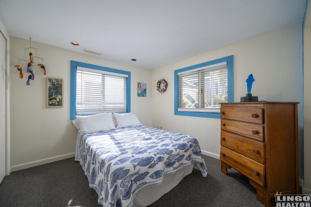 Saulsbury10-56+(1) 10 SAULSBURY STREET Rental Property