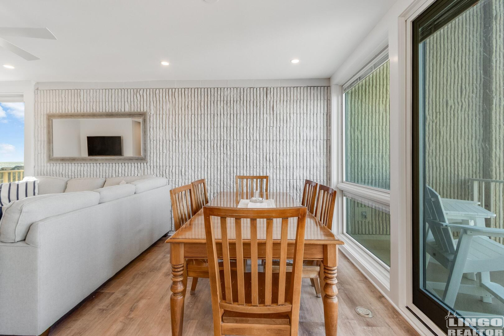 007_img_7852_13  Rental Property