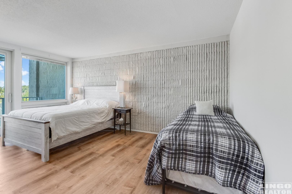 017_img_7882_434  Rental Property