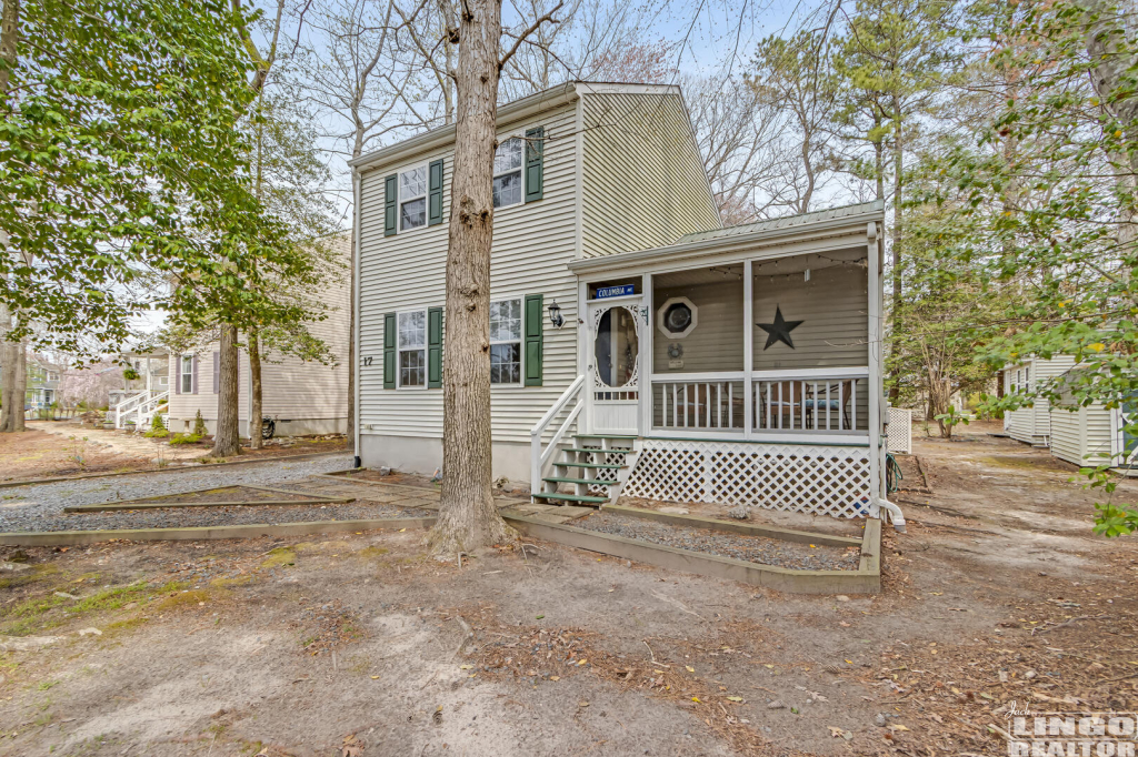002_img_3553_939 17 COLUMBIA AVENUE Rental Property