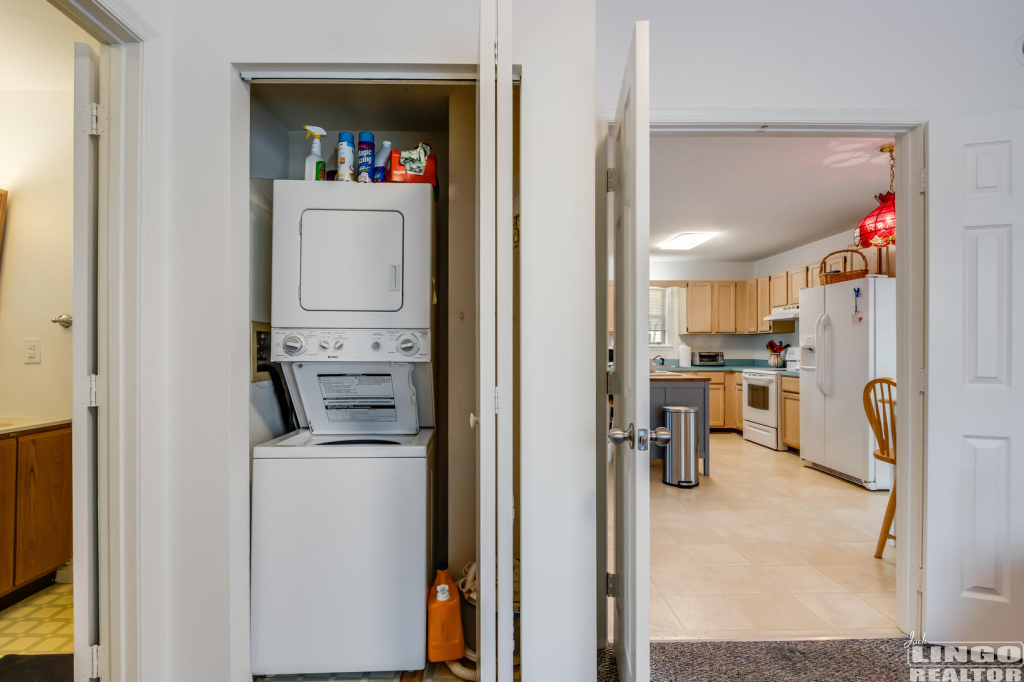 023_img_3619_508 17 COLUMBIA AVENUE Rental Property