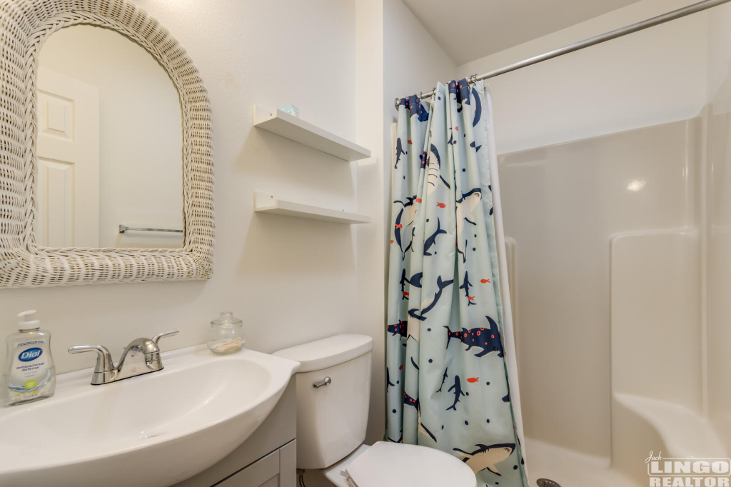 026_img_3634_314 17 COLUMBIA AVENUE Rental Property