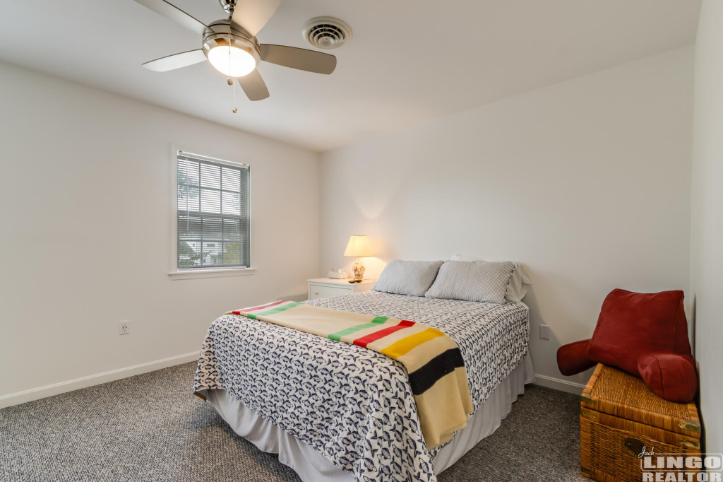 029_img_3643_423 17 COLUMBIA AVENUE Rental Property