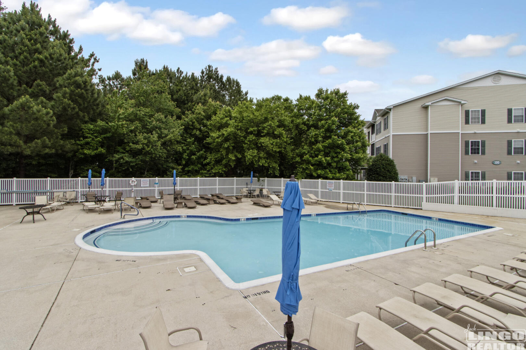 img_6486_293 1422 PEBBLE DRIVE Rental Property