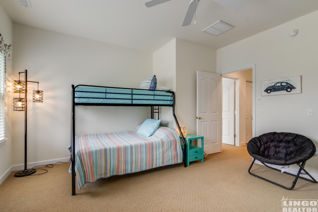 img_3773_533 2 SMITHFIELD COURT #102 Rental Property