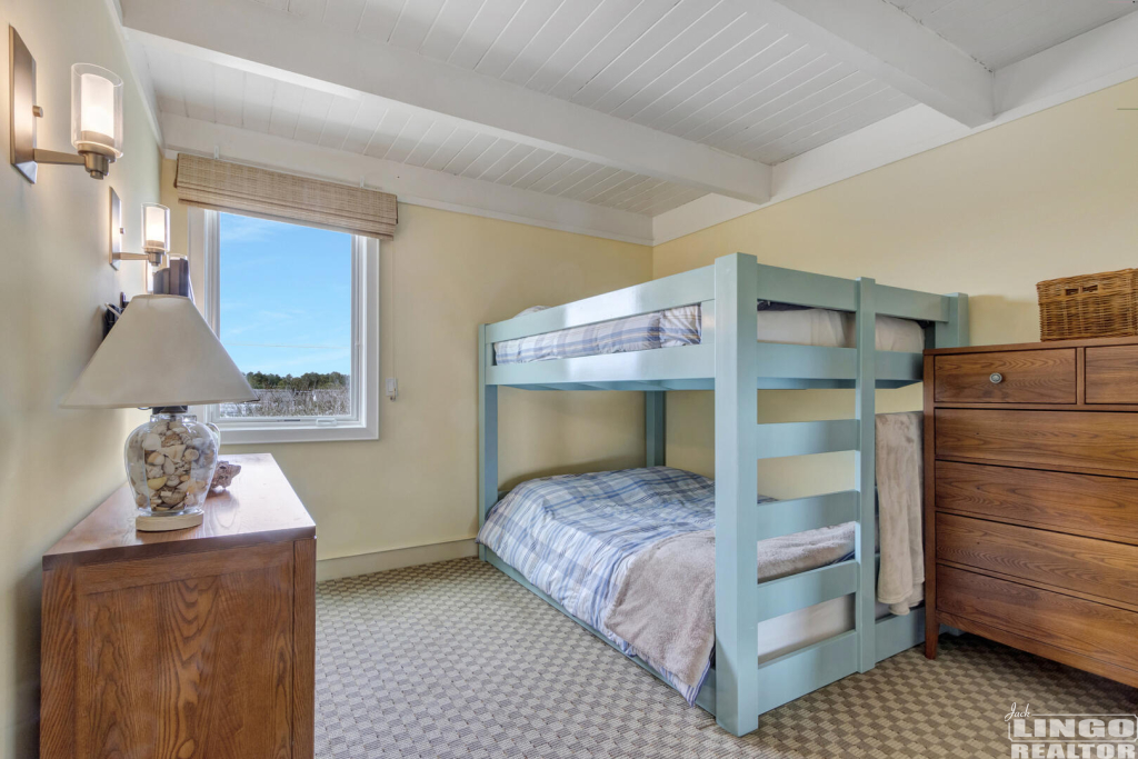037_img_4940_612 26 OCEAN DRIVE Rental Property