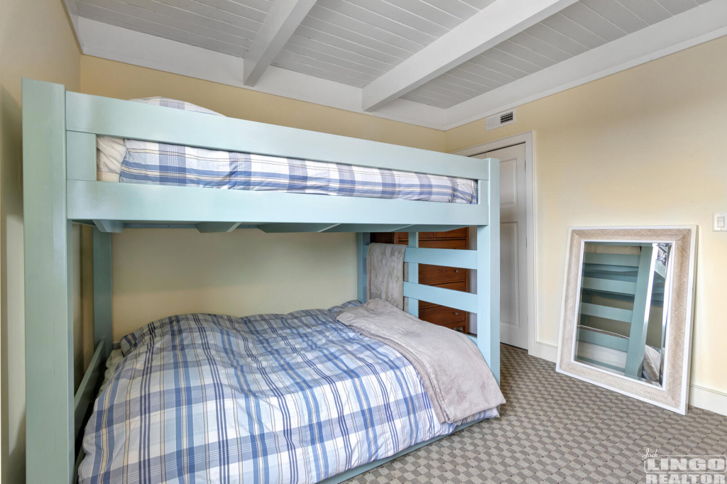 038_img_4943_248 26 OCEAN DRIVE Rental Property