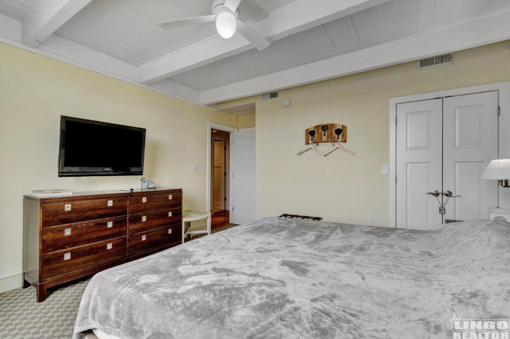 040_img_4949_954 26 OCEAN DRIVE Rental Property