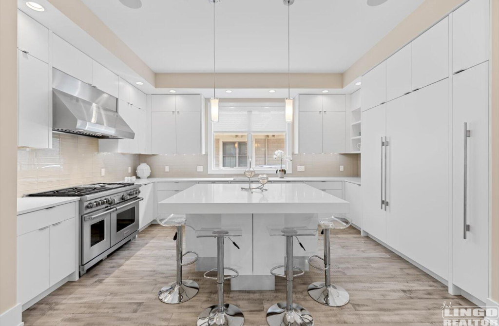 16 91 COLUMBIA AVENUE Rental Property 16 91 COLUMBIA AVENUE Rental Property