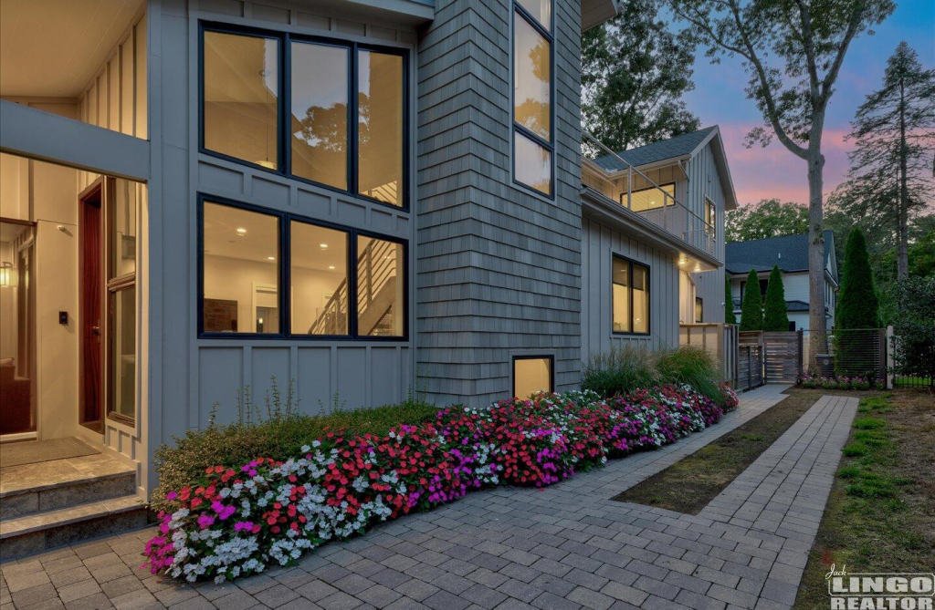 63 91 COLUMBIA AVENUE Rental Property 63 91 COLUMBIA AVENUE Rental Property