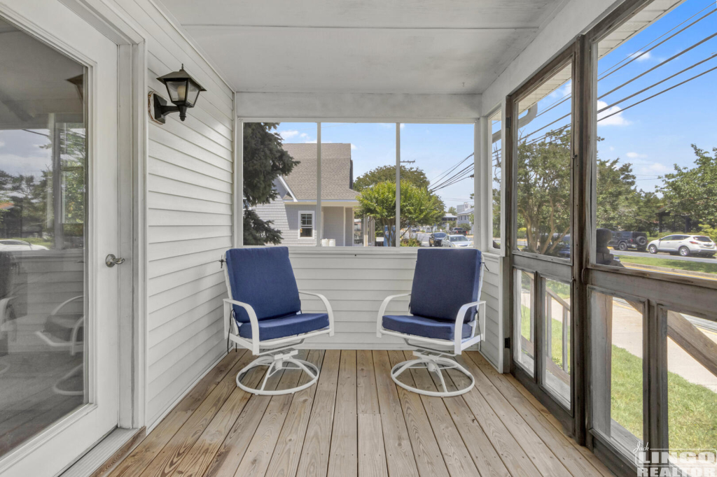 img_3474_187 207 BAYARD AVENUE Rental Property