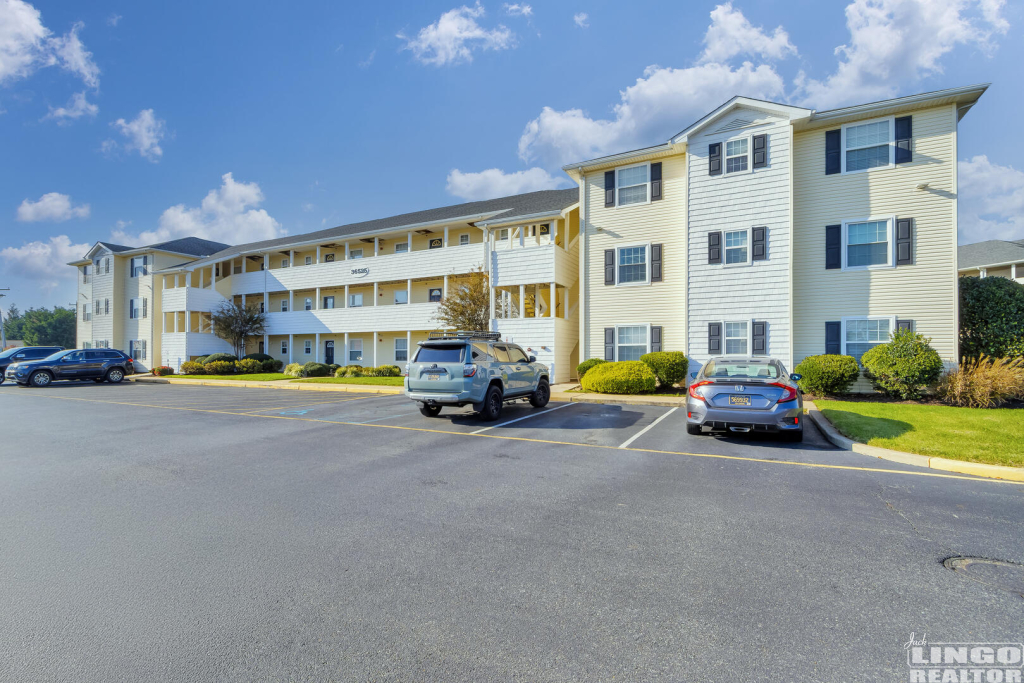 021_img_4444_191 36525 PALM DRIVE #5203  Rental Property