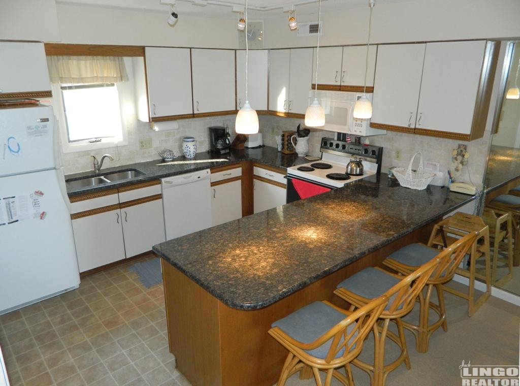 BermudaSeamist_3_kitchen2 3 BERMUDA SEA MIST  Rental Property