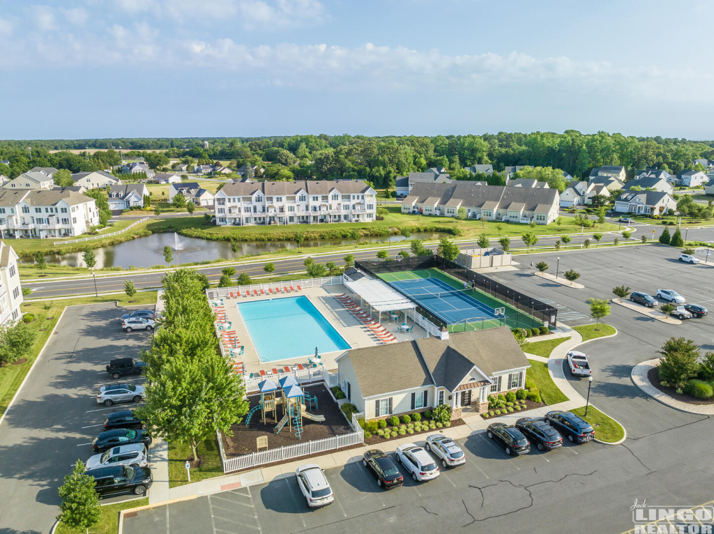 dji_0444_580+(1) 19688 CHELMER DRIVE #17 Rental Property