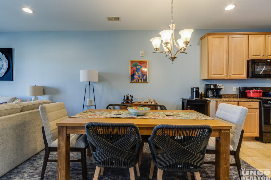 img_3502_433 19688 CHELMER DRIVE #17 Rental Property img_3502_433 19688 CHELMER DRIVE #17 Rental Property