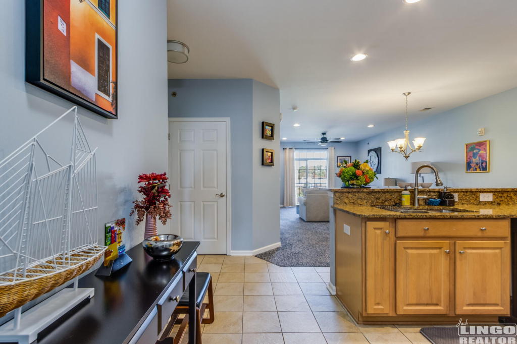 img_3517_697 19688 CHELMER DRIVE #17 Rental Property img_3517_697 19688 CHELMER DRIVE #17 Rental Property