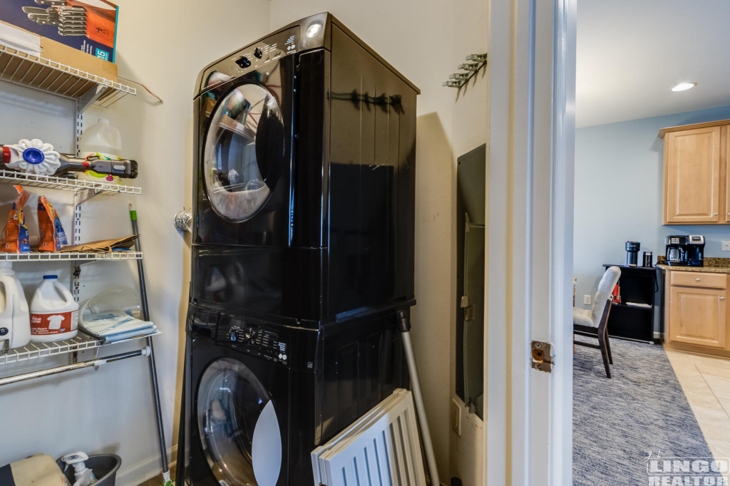 img_3520_55 19688 CHELMER DRIVE #17 Rental Property img_3520_55 19688 CHELMER DRIVE #17 Rental Property