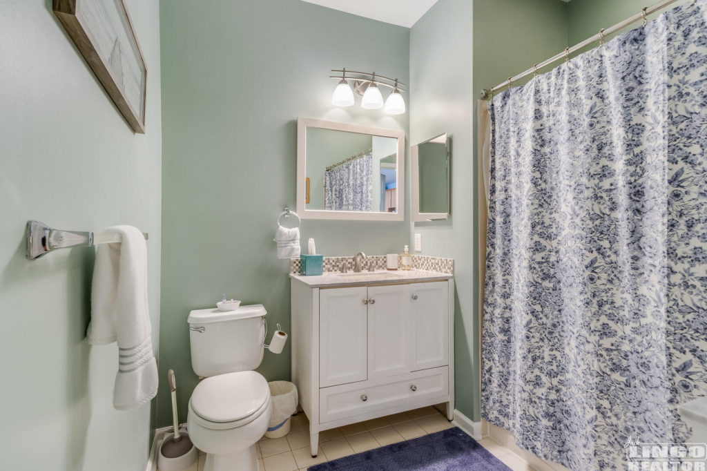 img_3523_22 19688 CHELMER DRIVE #17 Rental Property img_3523_22 19688 CHELMER DRIVE #17 Rental Property