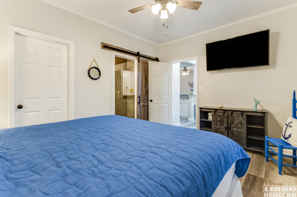 010_img_4654_281 515 CASCADE LANE   Rental Property