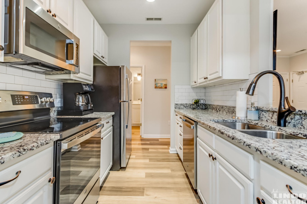 013_img_4663_879 515 CASCADE LANE   Rental Property