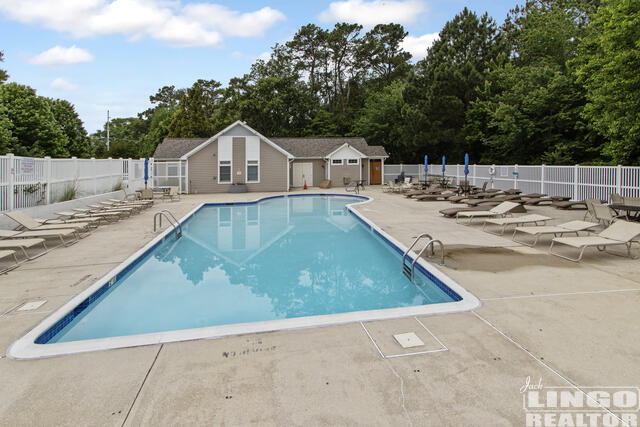 img_6483_679 515 CASCADE LANE   Rental Property