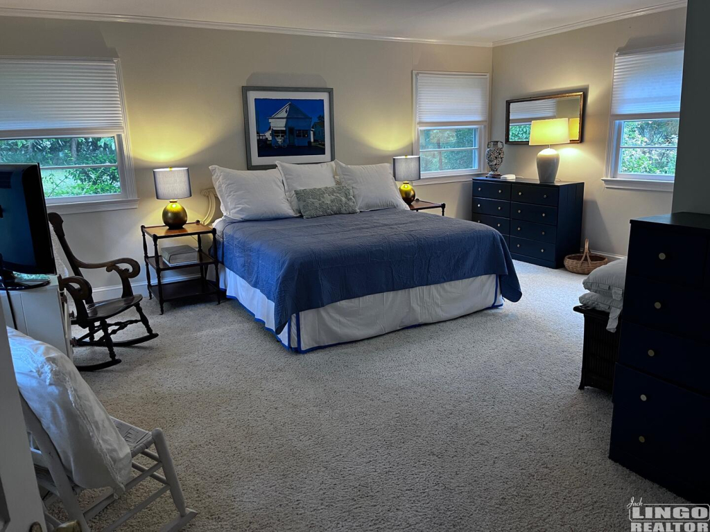 Master+Bedroom+d+2025 5 BROAD HOLLOW   Rental Property