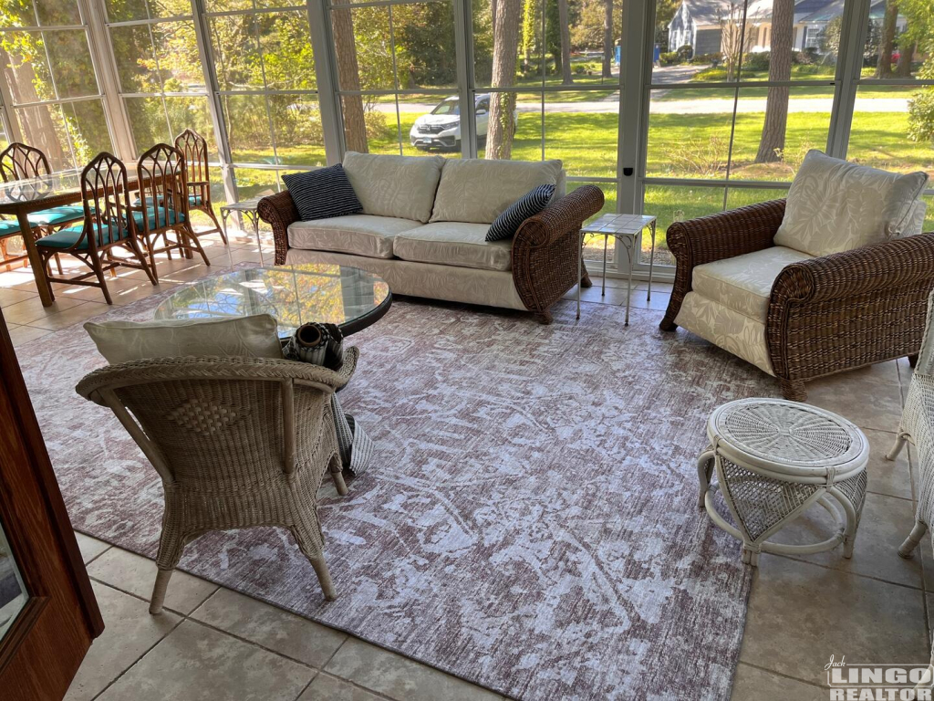 Porch+2024+Apr+a 5 BROAD HOLLOW   Rental Property