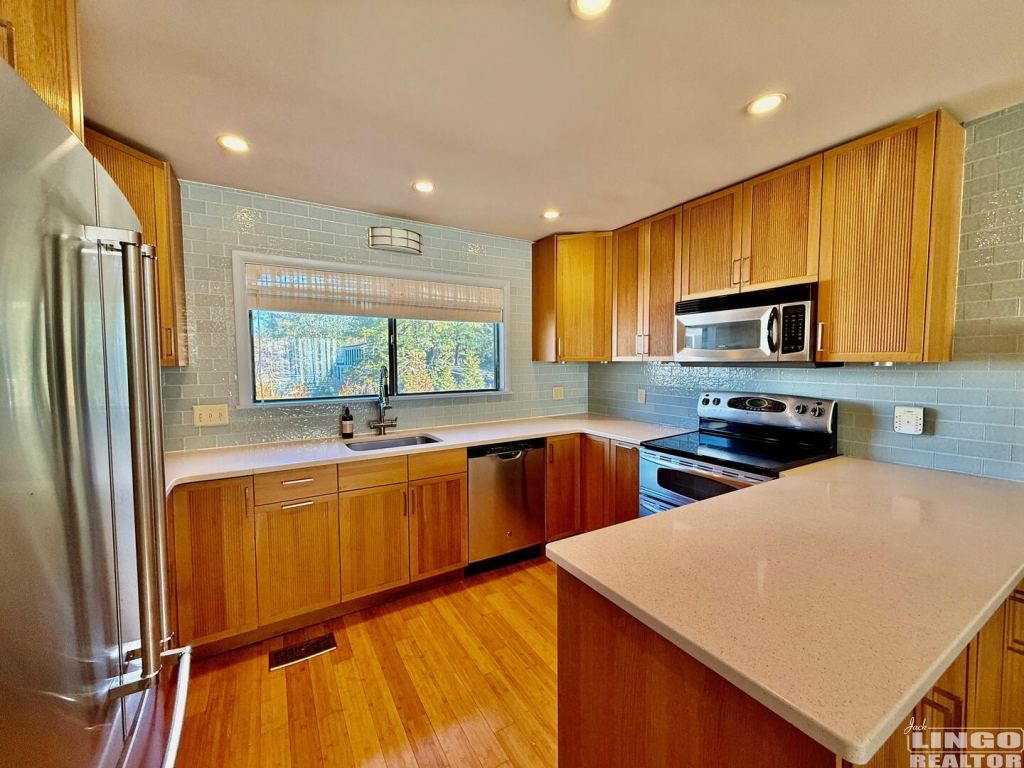 IMG_1855 7 SNUG HARBOR  Rental Property