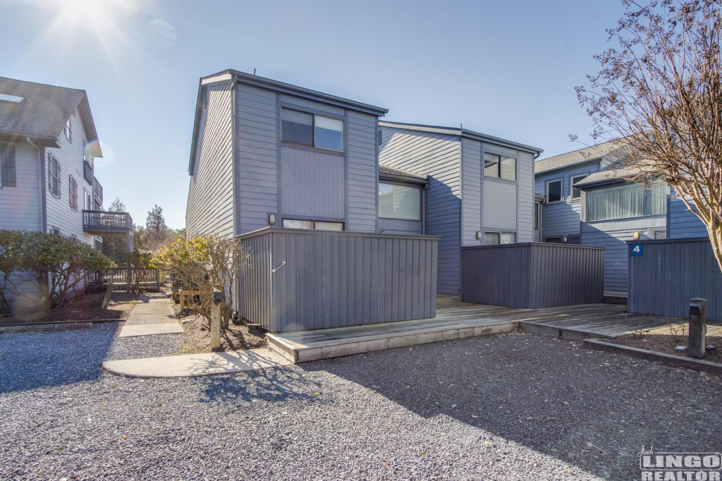 img_0493 7 SNUG HARBOR  Rental Property