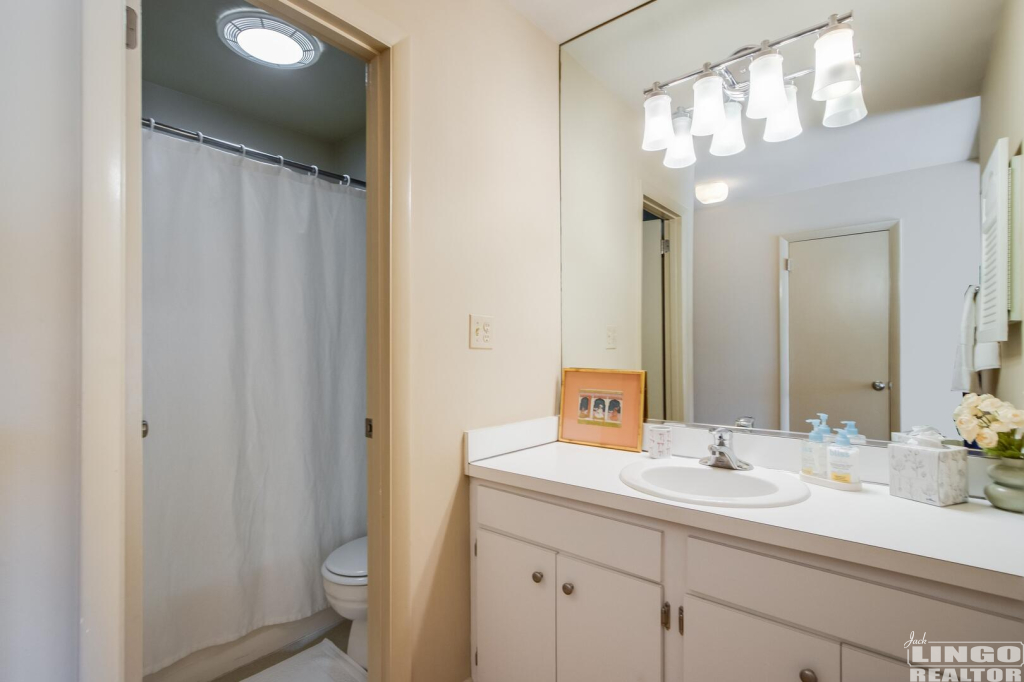 img_0520 7 SNUG HARBOR  Rental Property