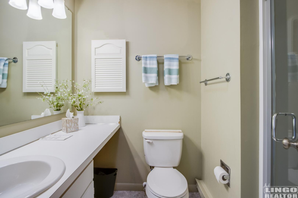 img_0538 7 SNUG HARBOR  Rental Property