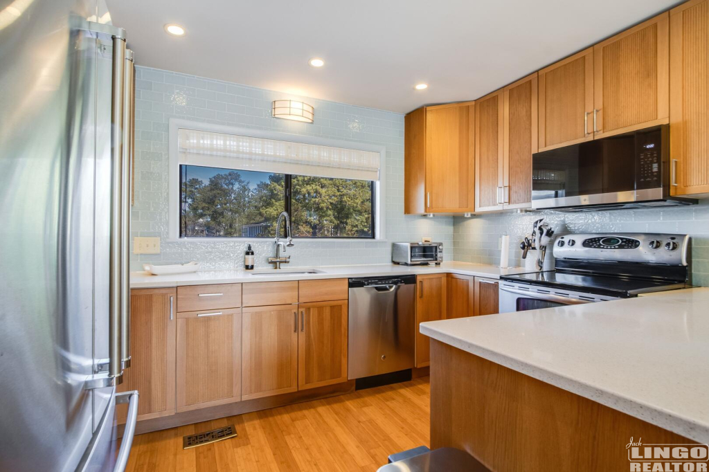 img_0559 7 SNUG HARBOR  Rental Property