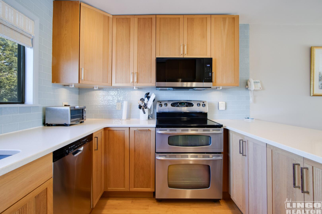 img_0562 7 SNUG HARBOR  Rental Property