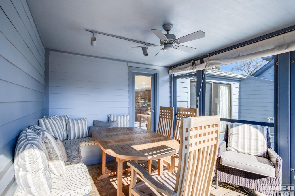 img_0589 7 SNUG HARBOR  Rental Property