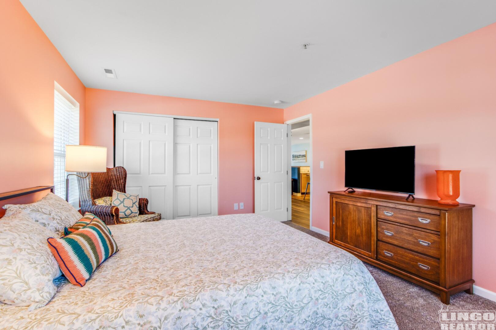 img_4895 3600 SANIBEL CIRCLE #3607 Rental Property