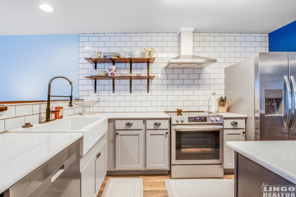 img_4910 3600 SANIBEL CIRCLE #3607 Rental Property