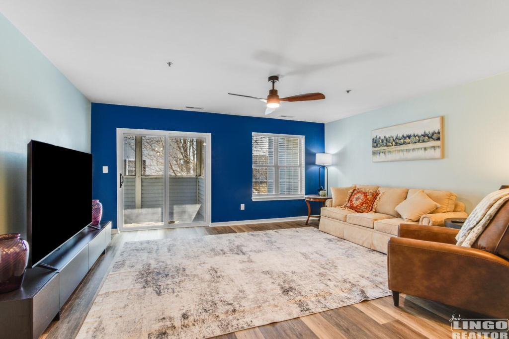 img_4919 3600 SANIBEL CIRCLE #3607 Rental Property